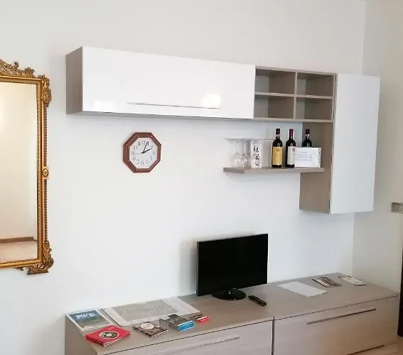 아파트 Incantevole Con Parcheggio Gratuito 티라노